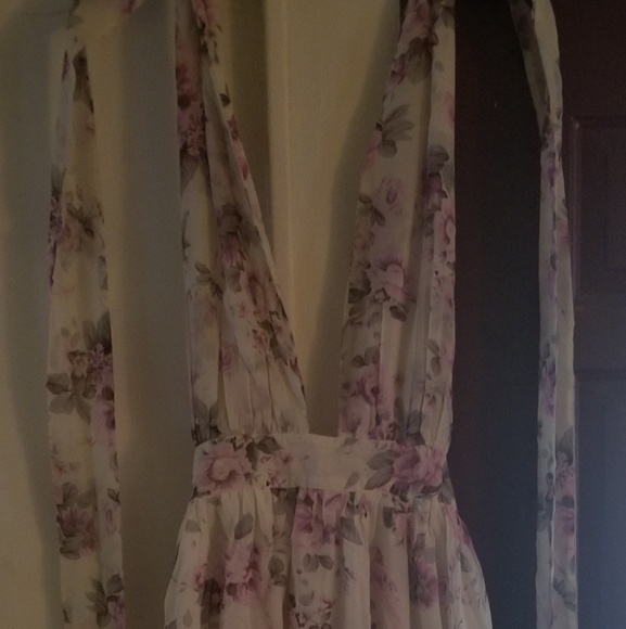 Wear Multi Ways Floral Halter Dress!! - Picture 1 of 6